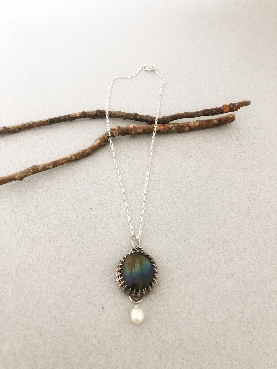 Labradorite Necklace - Pendant Necklace - Silver Necklace