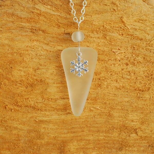 Icicle pendant with snowflake charm