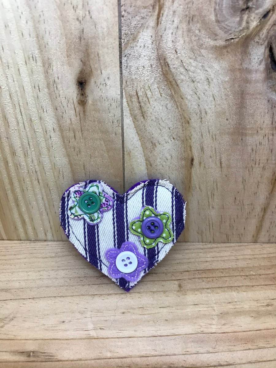  Purple Ticking Flower Brooch. (062)