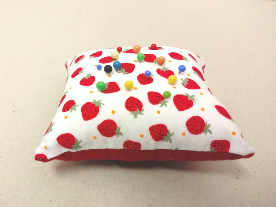 Pin cushion in white with strawberries pattern, handmade sewing accessory