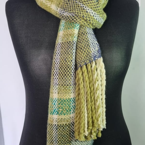 Handwoven scarf