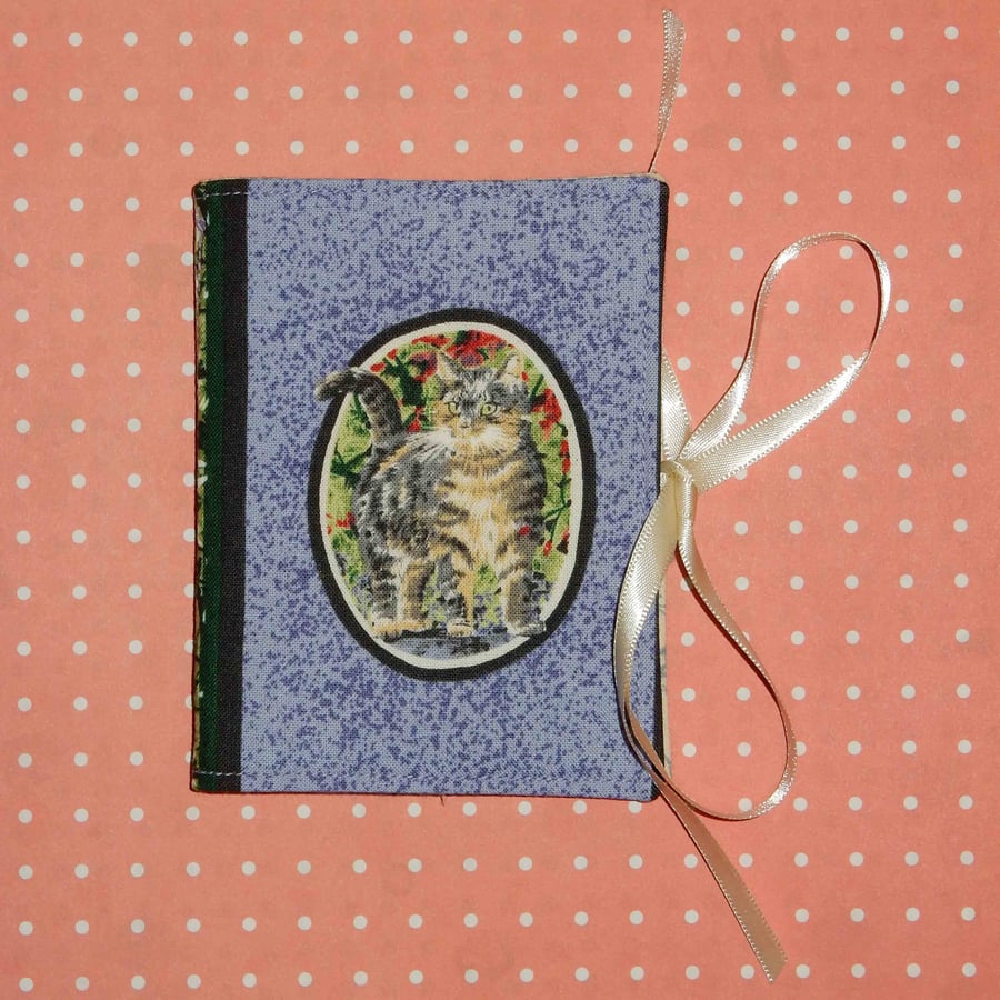 Needle case - Cat