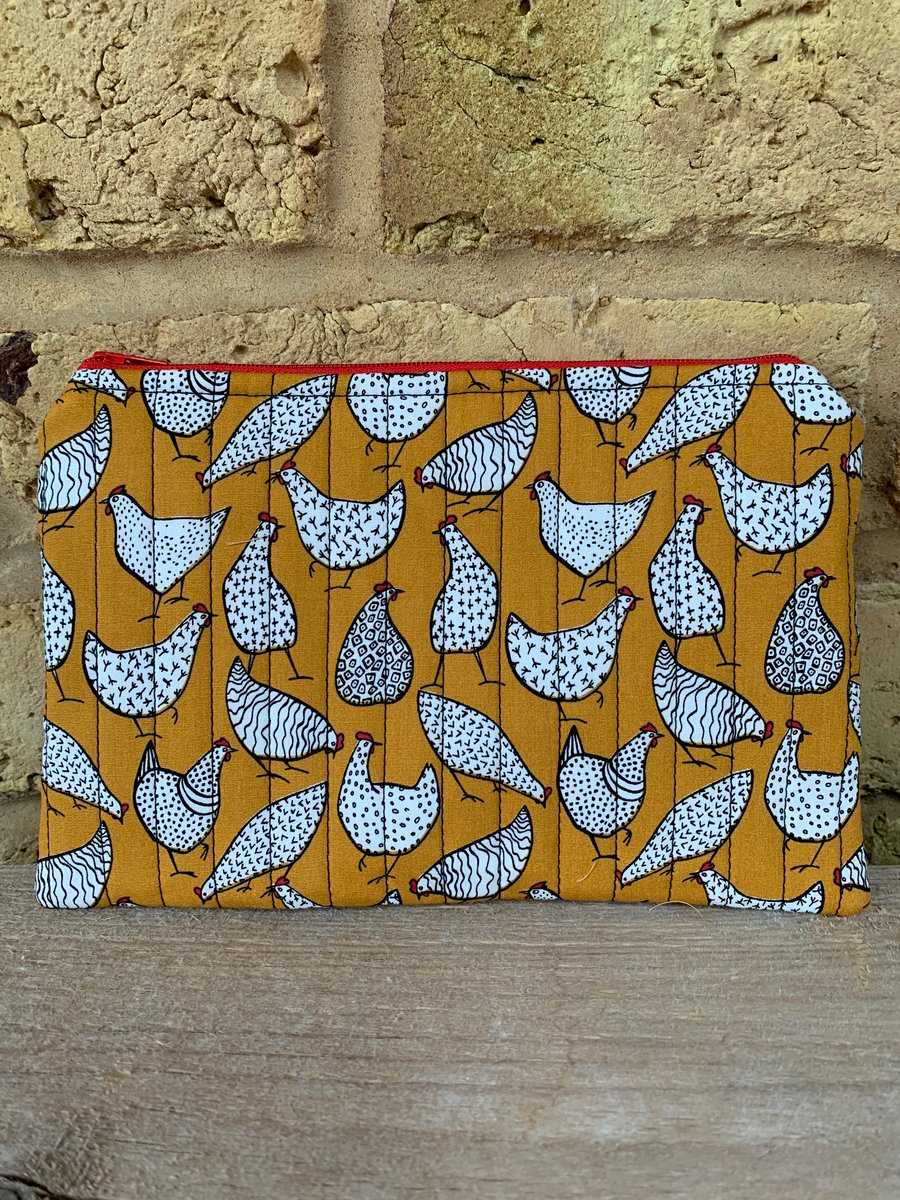 Hens Print Quilted Fabric Organiser Pouch