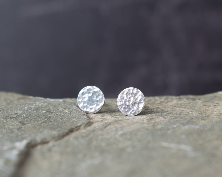 Hammered Silver Stud Earrings - Round Silver Disc Studs - Small Circle Earrings