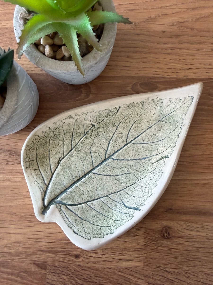 Handmade Ceramic Green Leaf Dish