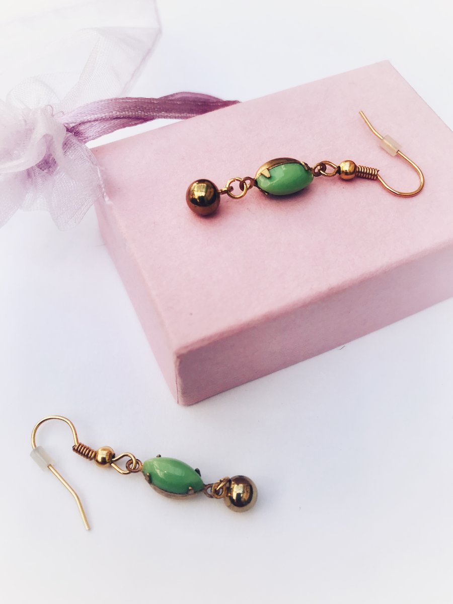 Vintage pea green earrings. 