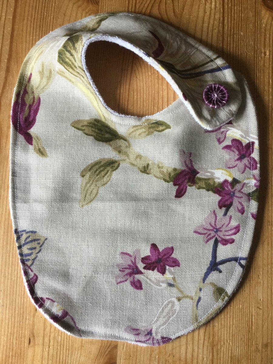 Dorset Button Trimmed Bib, Mauve and Taupe Floral  B5