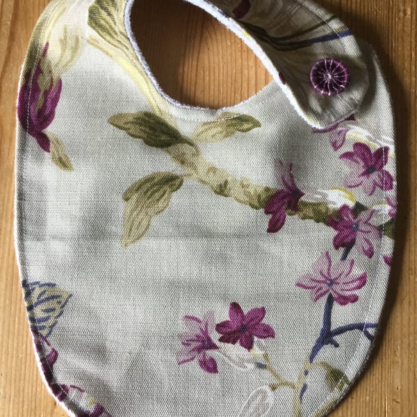Dorset Button Trimmed Bib, Mauve and Taupe Floral  B5