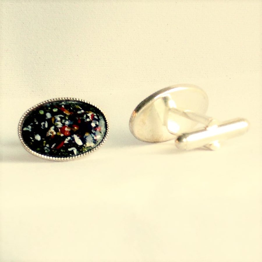 enamel cufflinks - oval: multicoloured chip on black