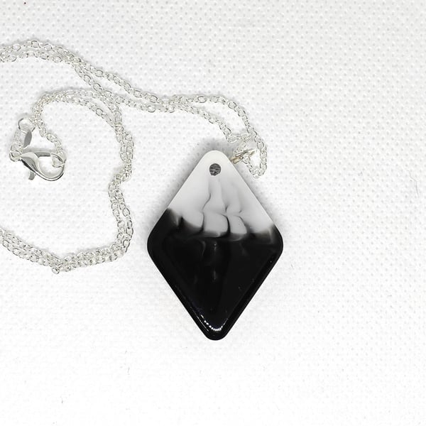 Black and White Resin Pendant Necklace: Abstract Diamond Jewelry