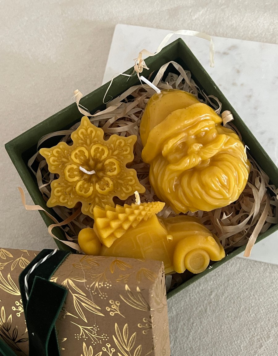 Deluxe Vintage Christmas Beeswax Trio