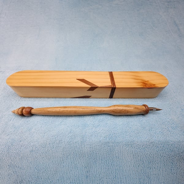 Artisanal English Oak Dip Pen - Crafted for Timeless Elegance