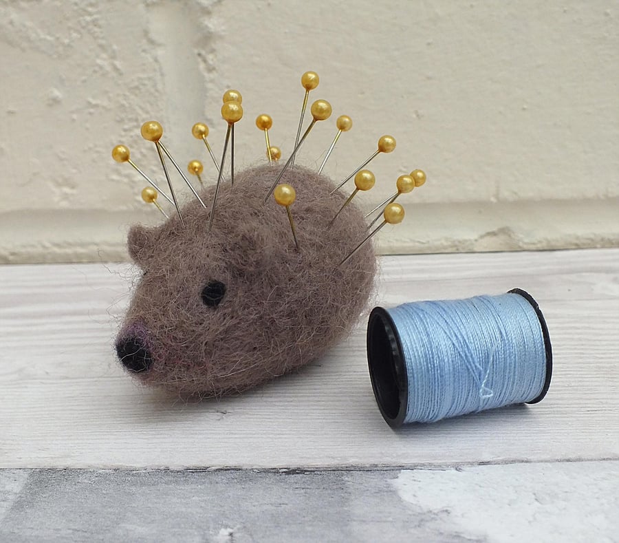 Gorgeous Needlefelt Hedgehog Pin Cushion