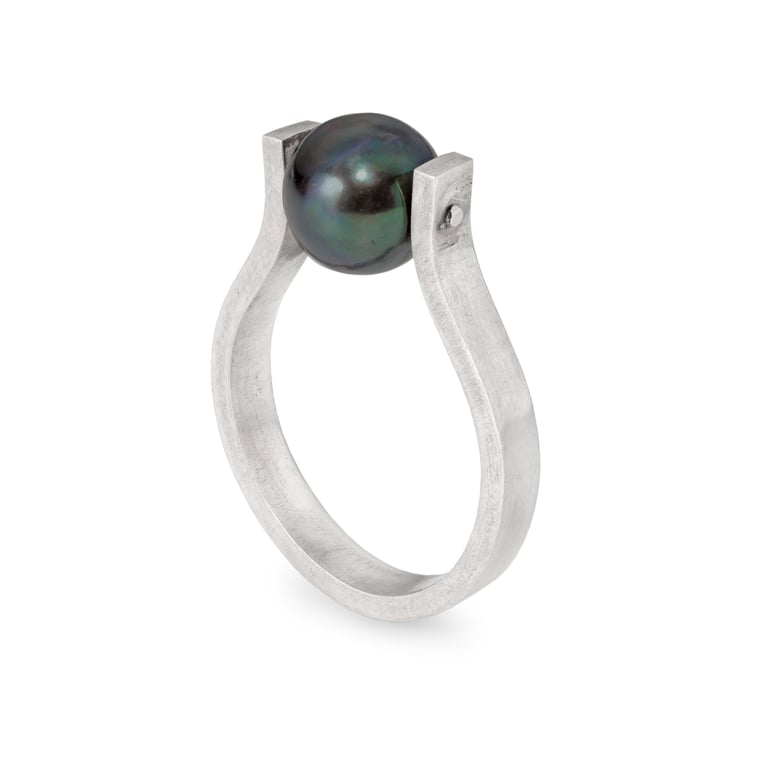 Luisa by Fedha - silver and black pearl riveted ring, stylish, understated