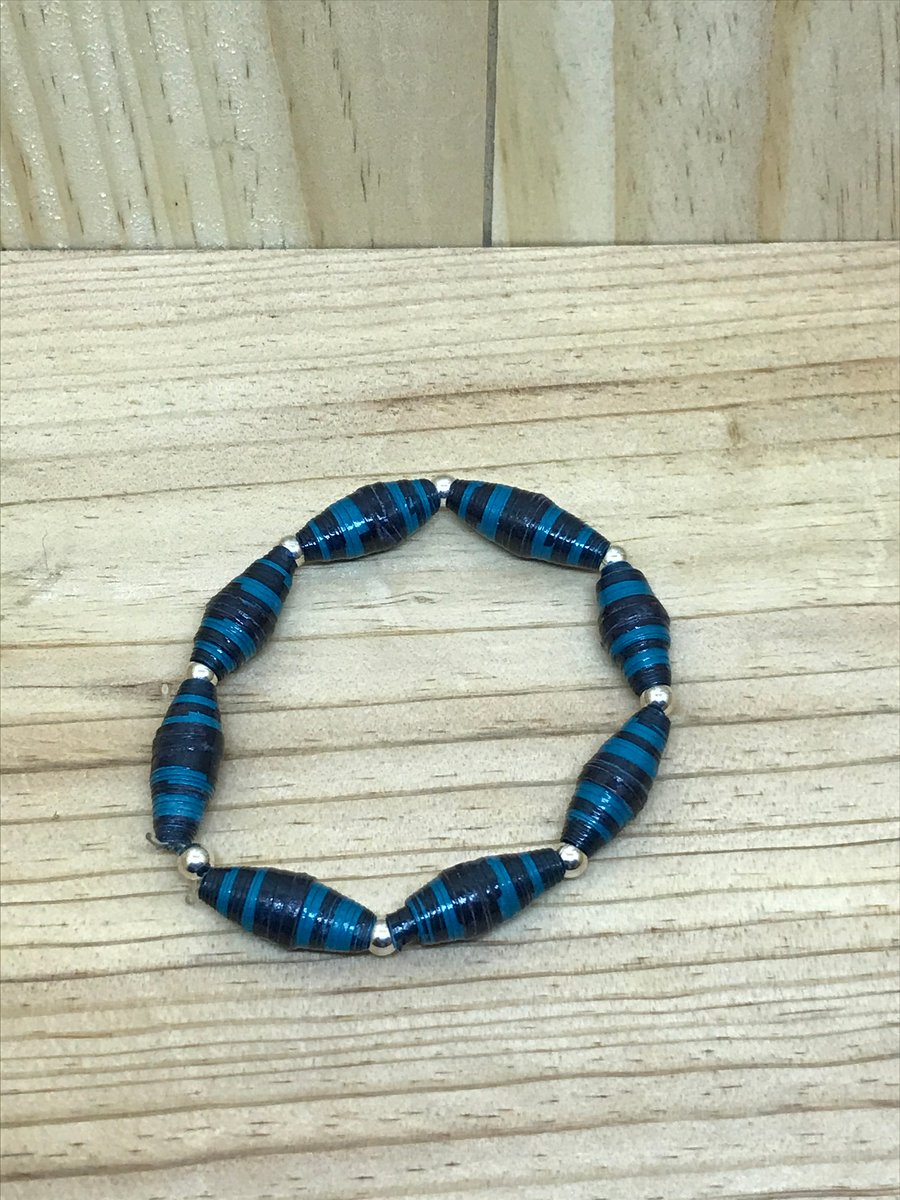 Paper Bead Bracelet. (231)