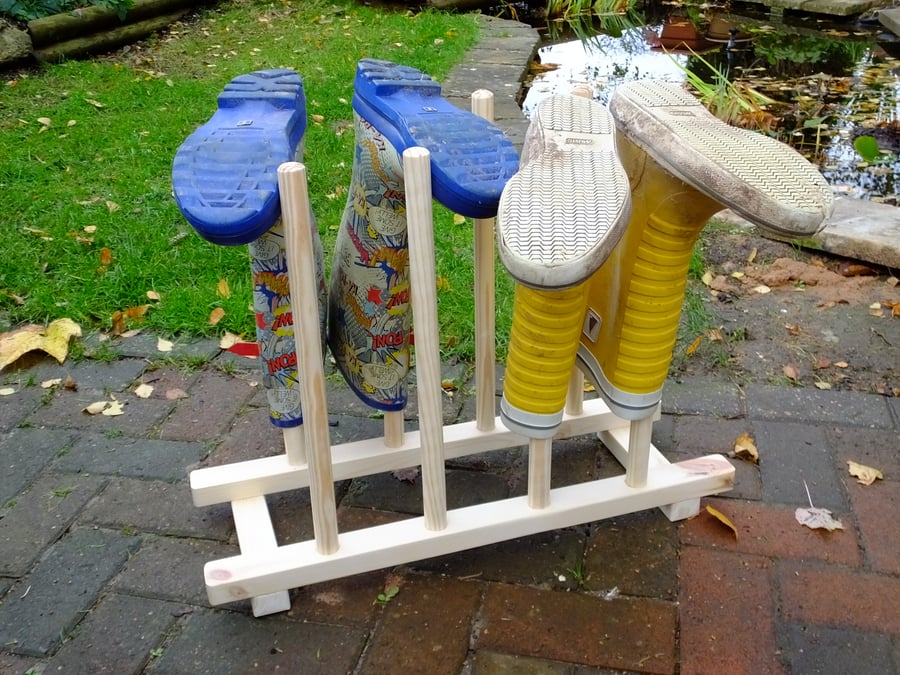 Wellington boot rack or stand in flat pack kit form for up to 4 pairs of wellies