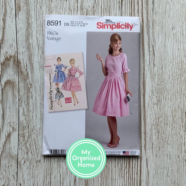Simplicity 8591 sewing pattern, sizes 4-12, misses dresses, retro pattern
