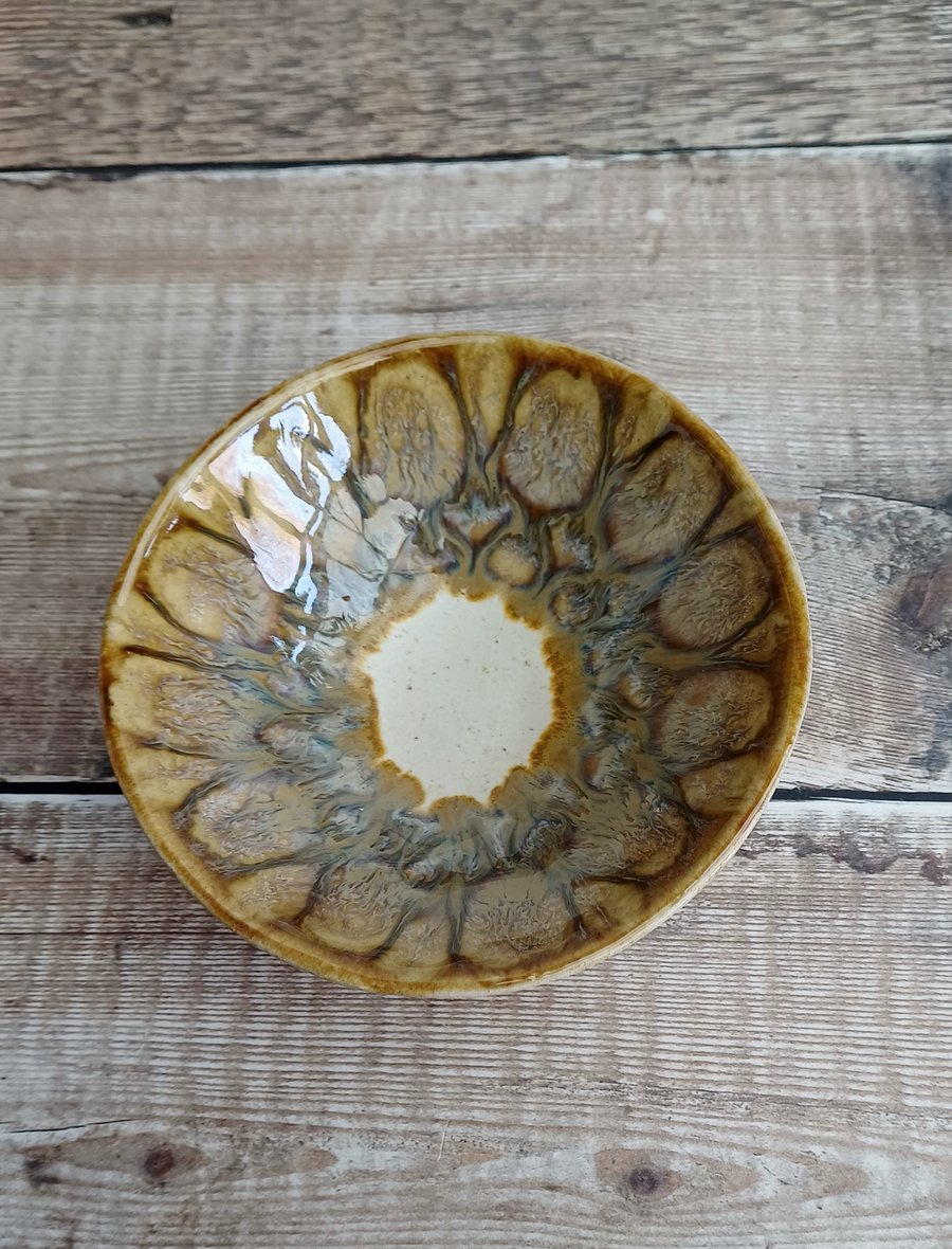 Small pottery pinch bowl 