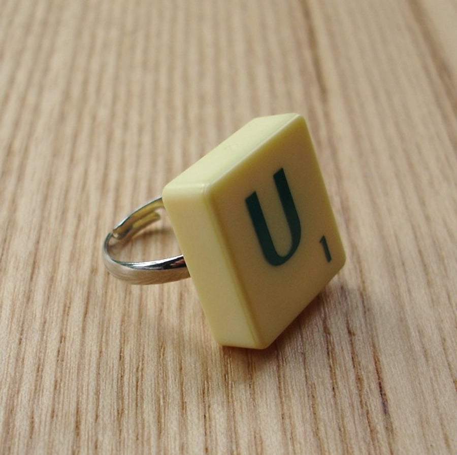 Scrabble Ring - U