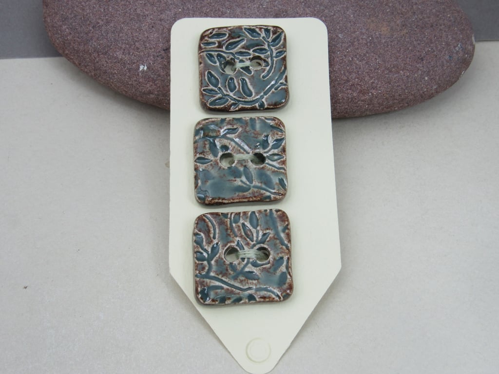 3 Medium Sedge Green Leaf Texture Square Ceramic Buttons