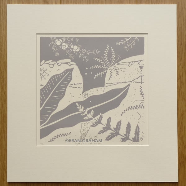 Gryke ferns with Juniper - Neutral grey