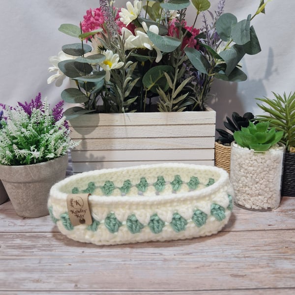 Glasses or trinket basket, hand crocheted 
