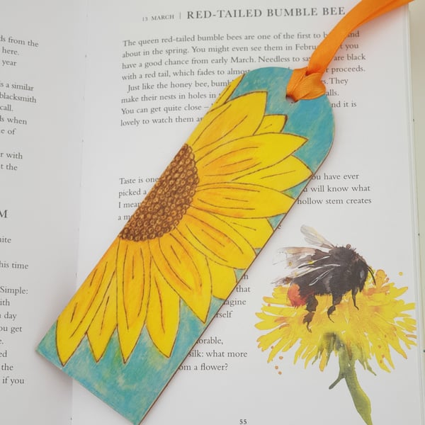 Sunflower bookmark decorated using pyrography and watercolour