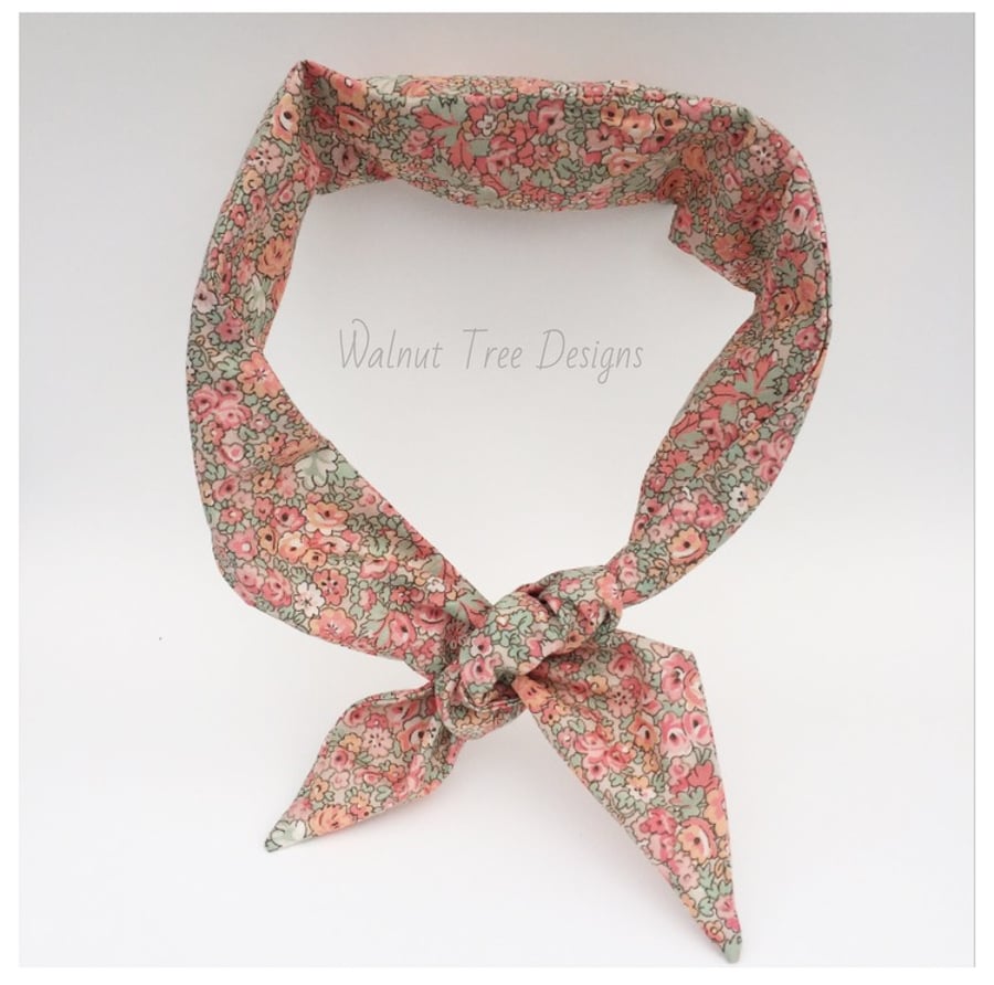 Wired Headscarf