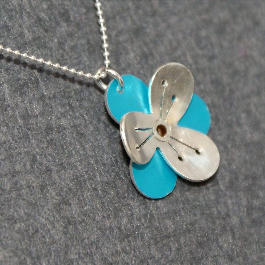 Retro flower pendant necklace - alstroemeria shape