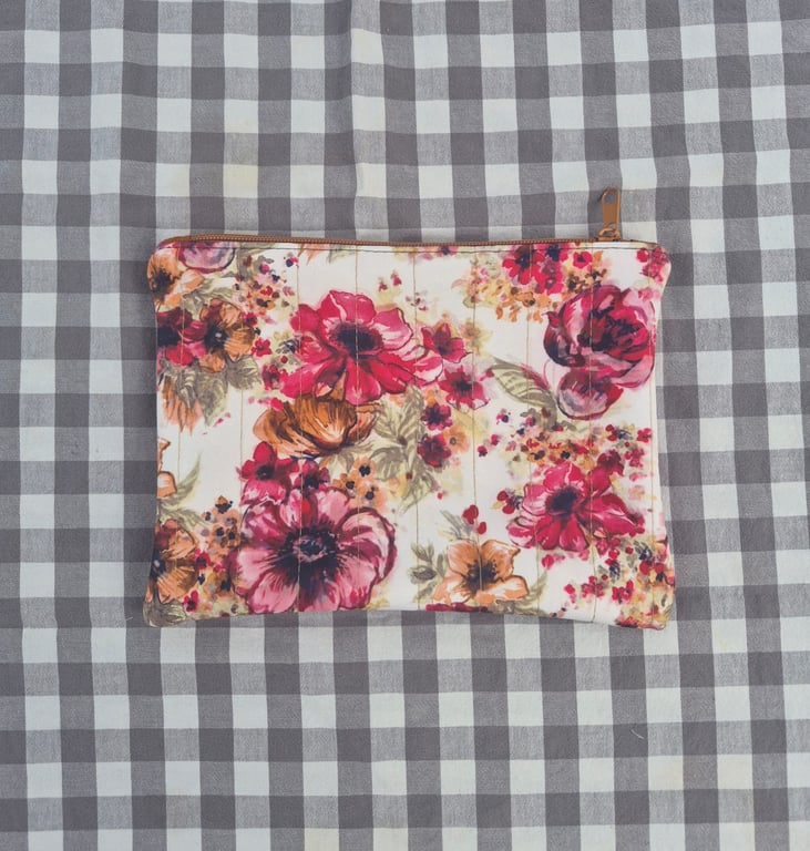Hand made zip up pouch 