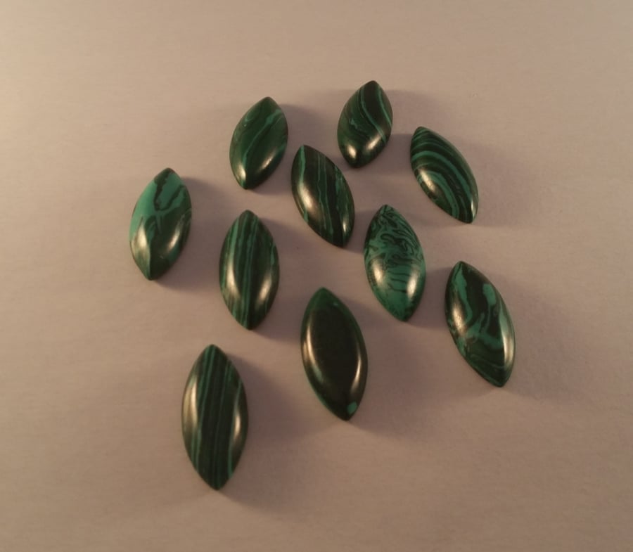 Malachite 24x10mm Marquis Cabochon