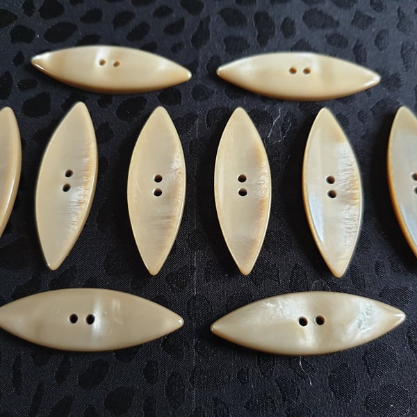 40mm Toggle shape Button Designer...