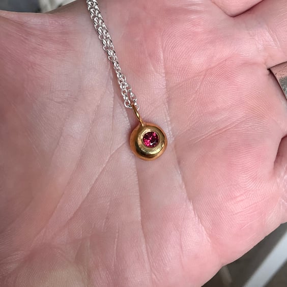 18k Gold Vermeil Small Pebble Pendant 