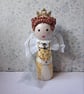 Large Queen Elizabeth I peg doll - Image 2