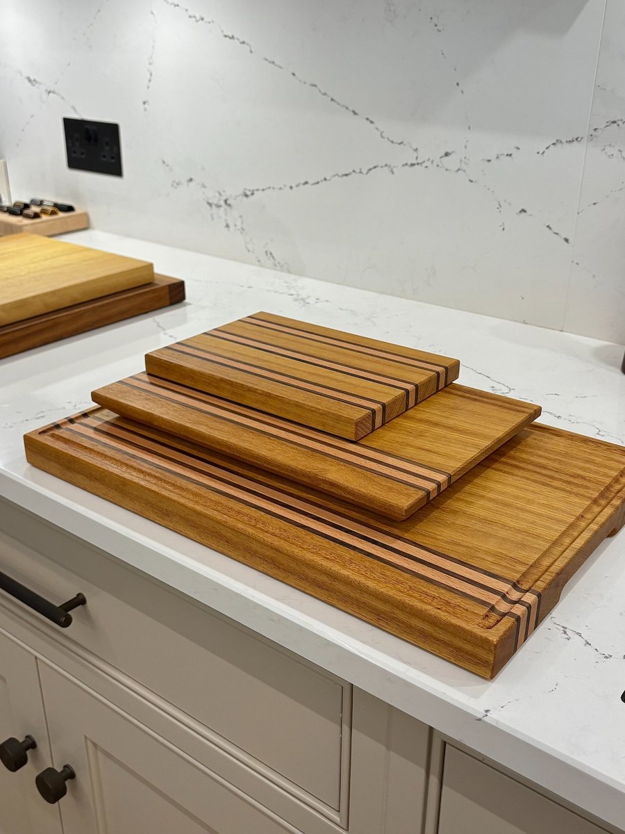 Iroko Chopping Board - Walnut Beech detail Serving Kitchen Board