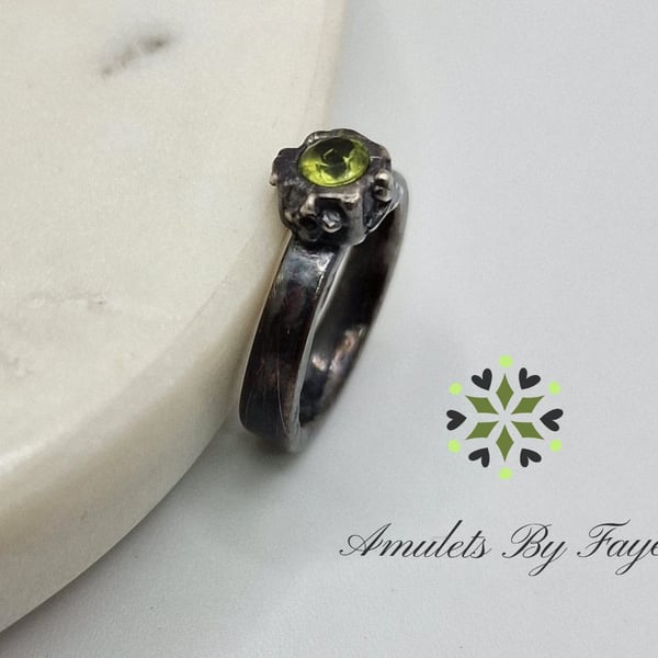 Sterling Silver Ring, Dragonfly, Leaves & Flower with A Peridot Gemstone Size I.