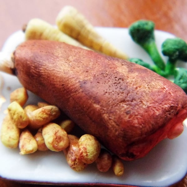 1:12 Scale Leg of Lamb Roast Dinner