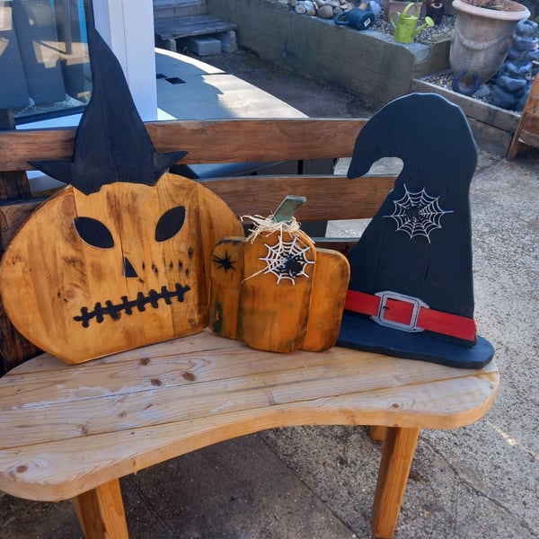 Wooden Halloween set x3