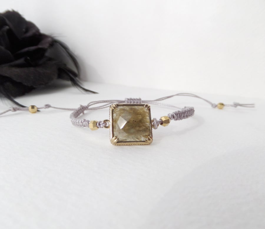 Labradorite Antique Gold, Adjustable Bracelet