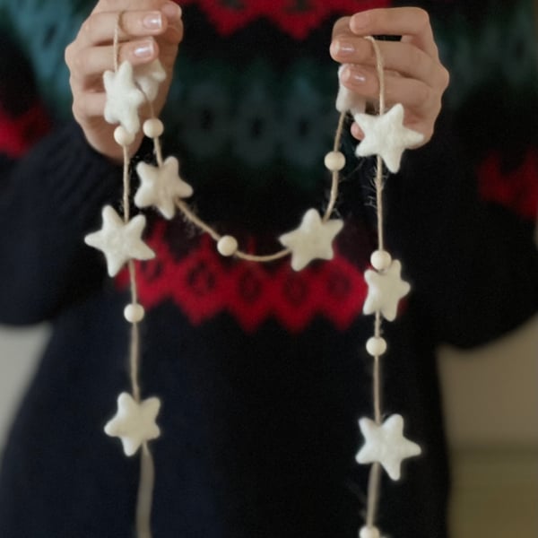 Needle Felt Cream Star Garland 