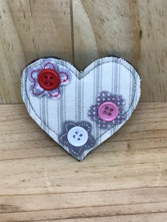  Grey Ticking Flower Brooch. (082)