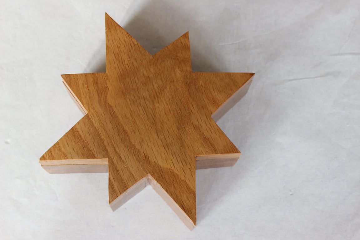 Star Shaped Oak Ring - Trinket Box