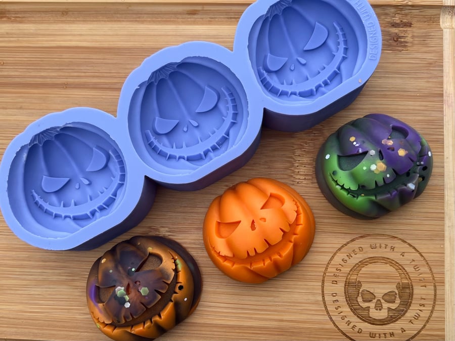 Scary Pumpkin Wax Melt Silicone Mold for Wax. Wax Melt Silicone Mould. Halloween