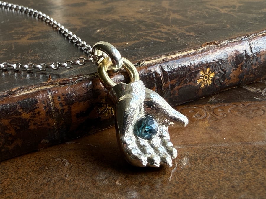 Chunky Sterling Silver Sapphire Dolls Hand Necklace 