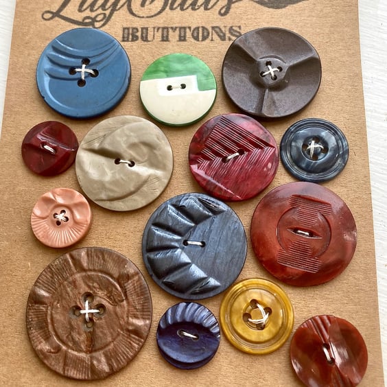 14 Vintage Mixed Deco Buttons