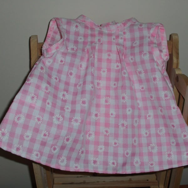Baby girl pink gingham and daisy dress and pants set 