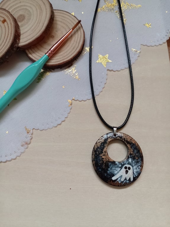 Ghost wooden necklace 