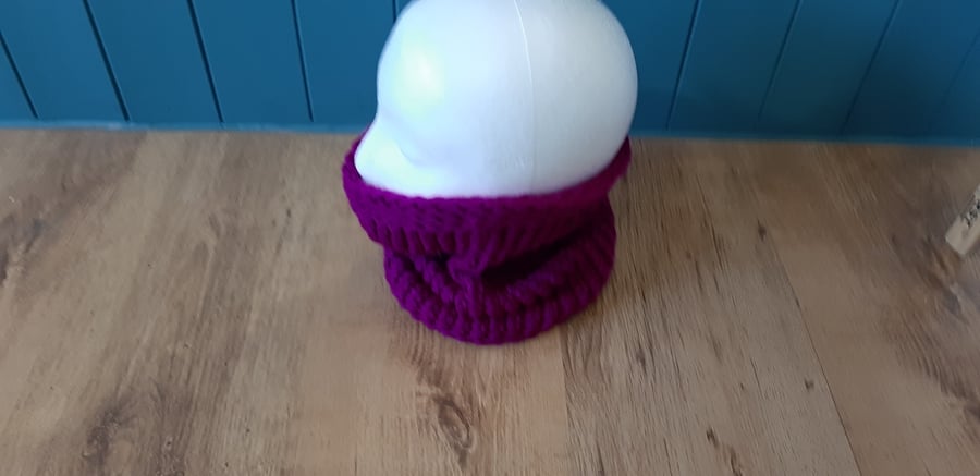 Magenta Coloured Handmade Knitted Cowl (12 inches long)