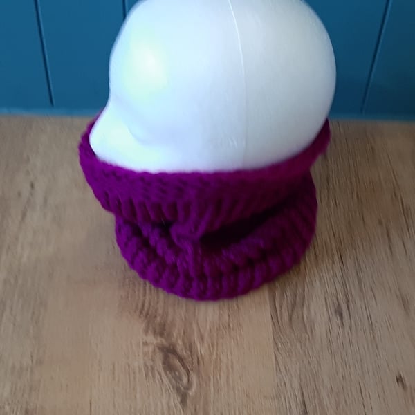 Magenta Coloured Handmade Knitted Cowl (12 inches long)