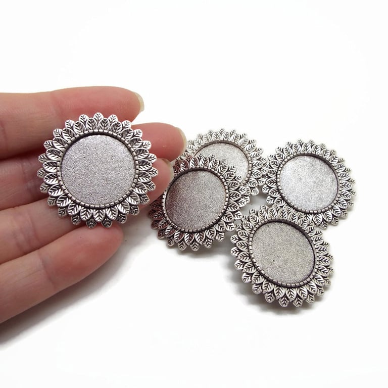 5 Antique Silver Tone Sunflower Brooch Bases with 20mm Setting